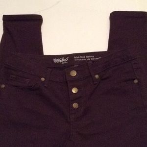 NWOT MOSSIMO MID RISE SKINNY-